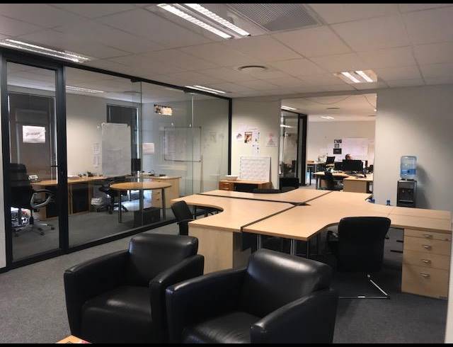 258M² OFFICE TO LET IN CENTURY CITY